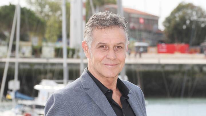 « C’est le choix de la production » : Un an après, Pierre Deny (Demain nous appartient) revient sur la mort de Renaud