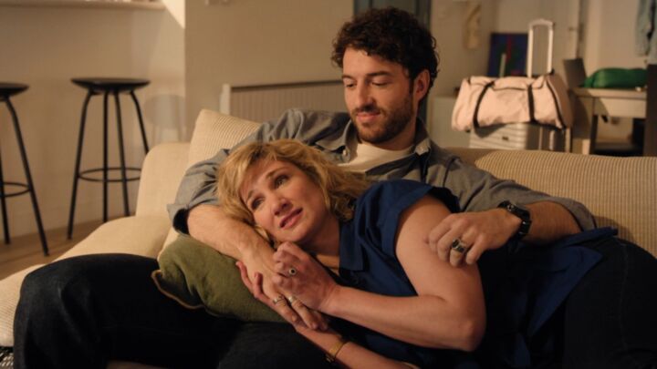 Plus belle la vie en avance : Jennifer prépare les obsèques et s’endort dans les bras de Samuel, Esteban disqualifié du concours ! Le résumé de l’épisode 374 du vendredi 11 juillet 2025